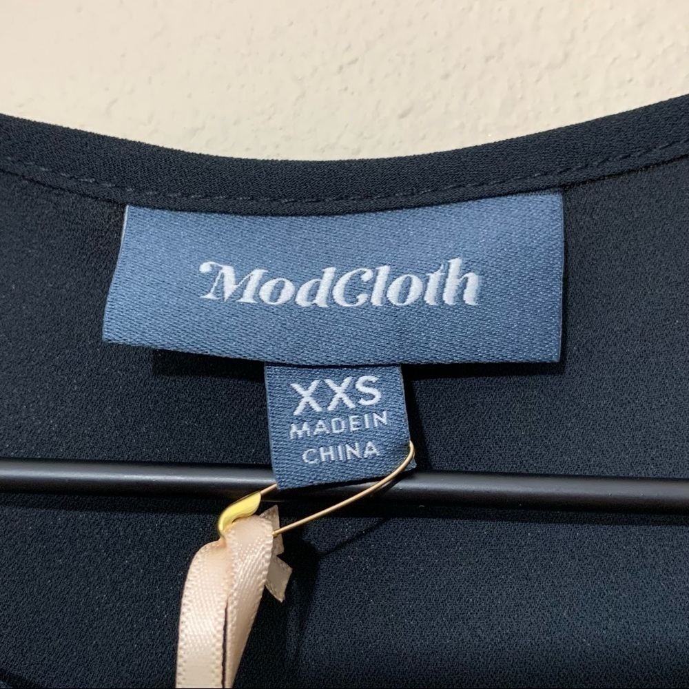 5/$15 | Modcloth | ‘Double Dare’ Sleeveless Top | NWT - Picture 7 of 14